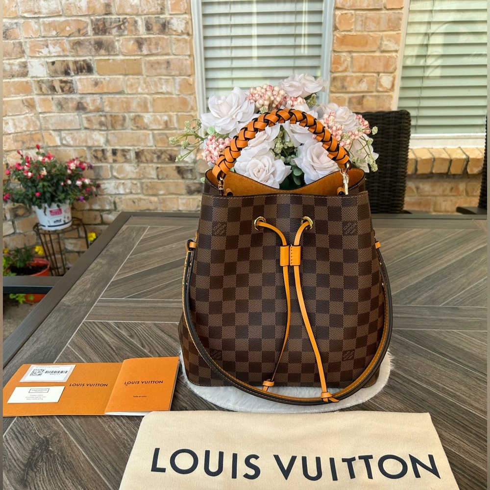 NeoNoe Damier Ebene Safran Shoulder/Crossbody Bag - Picture 3 of 16